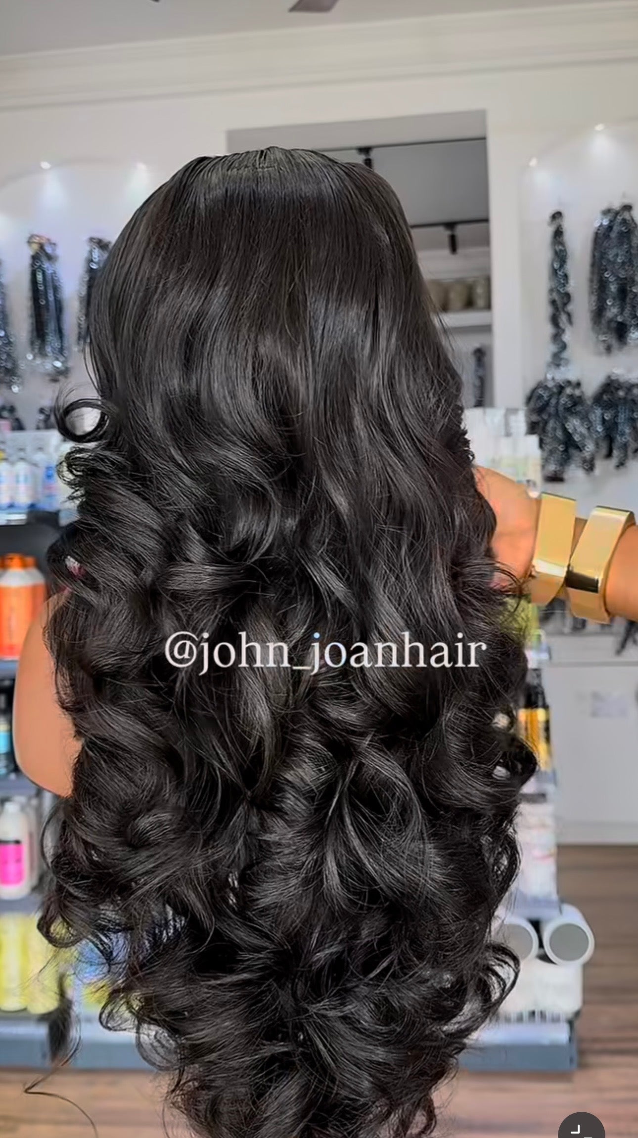 5x5 HD Super double drawn layered bouncy wig black