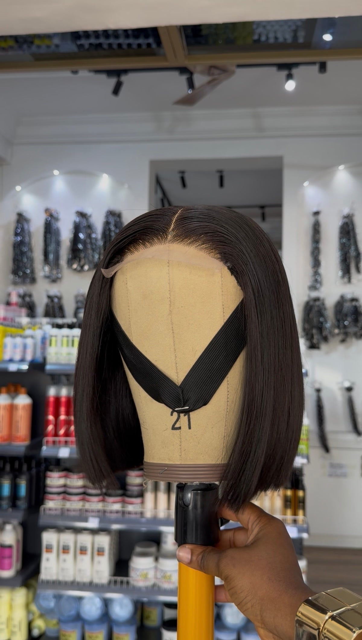 Mula 4x4 Double Drawn Bob Wig